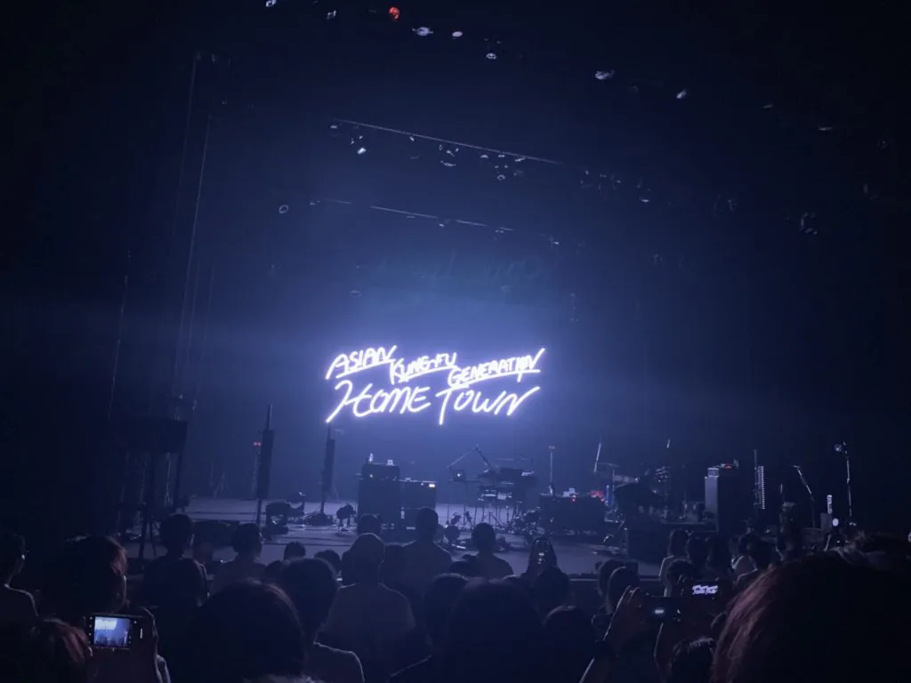 ASIAN KUNG-FU GENERATION ライブの様子