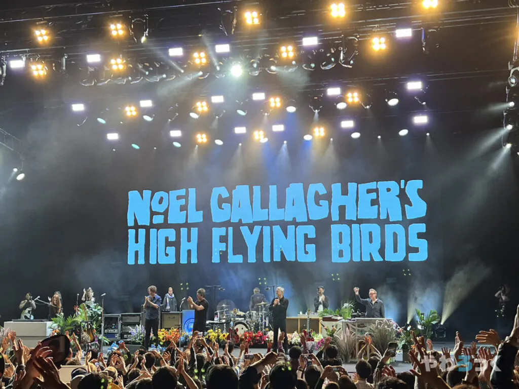 NOEL GALLAGHER'S HIGH FLYING BIRDS JAPAN TOUR 2023 2023/12/04 (月) 19:00 フェスティバルホール (大阪府)
